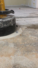 Cargar y reproducir el video en el visor de la galería, Zapatas de pulido de diamante de doble barra trapezoidal de grano 16/20 de Diamatic Sase para hormigón